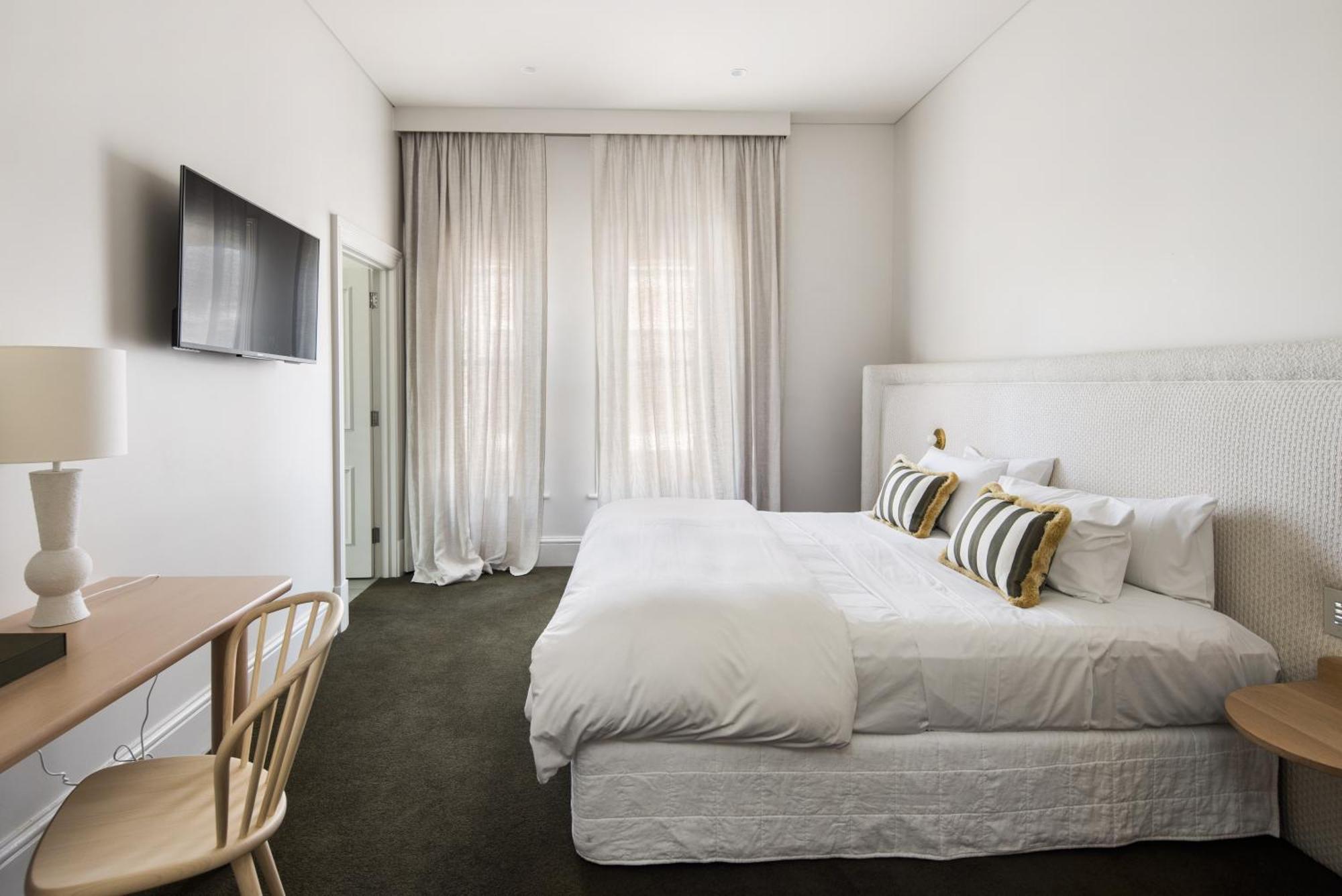 The Stirling Hotel 외부 사진